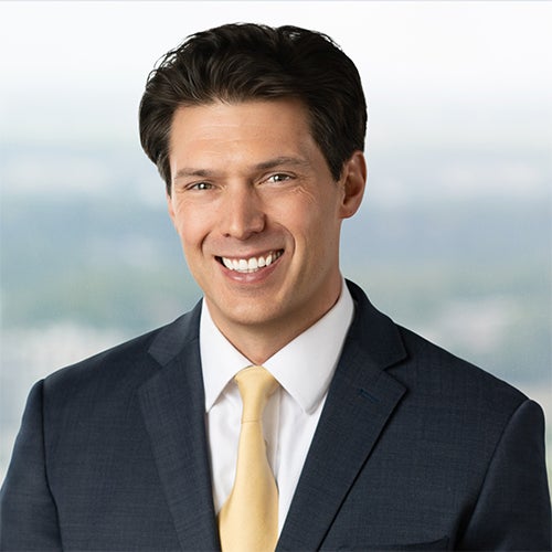 Photo of Dustin Taylor