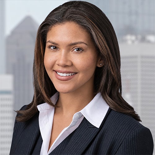 Photo of Nicole Collins